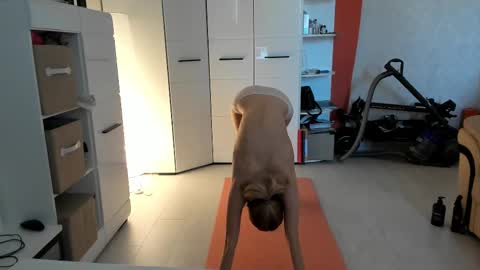 AngelMomm online show from 02.22.25