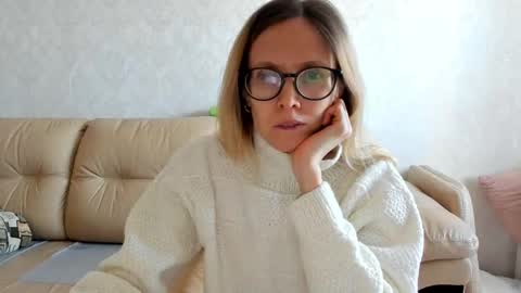 AngelMomm online show from 03.01.25