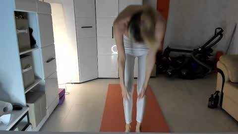 AngelMomm online show from 03.09.25