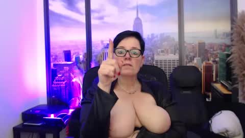 MollySun Nina Randmann online show from 01.19.25