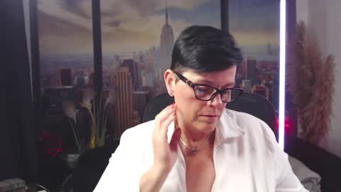 MollySun Nina Randmann online show from 09.23.25