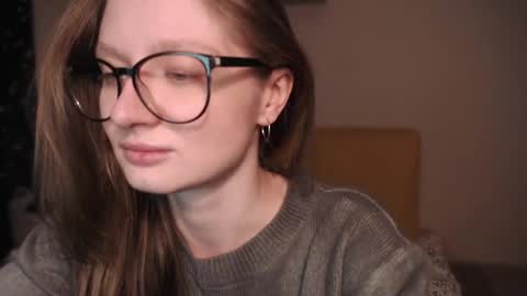 Snapshot of mollytucker chatting on 02.13.25 mollytucker online show from 02.13.25