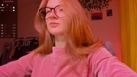 Snapshot of mollytucker chatting on 12.02.25 mollytucker online show from 12.02.25