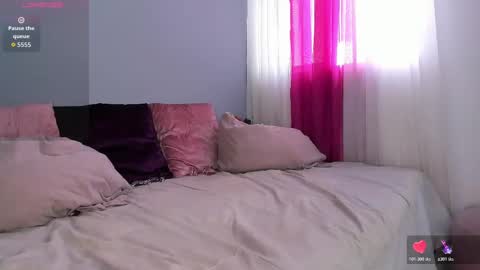 Molly online show from 11.15.25