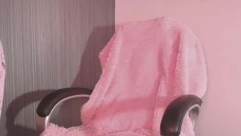 Snapshot of mollyycrystal chatting on 10.03.25 mollyycrystal online show from 10.03.25