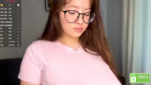 Snapshot of moltenpeach chatting on 06.16.26 Hermina online show from 06.16.26