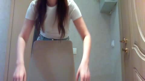 Snapshot of momentbeforedown chatting on 06.07.26 Hailey online show from 06.07.26