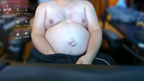 momentofs123 online show from 10.26.25