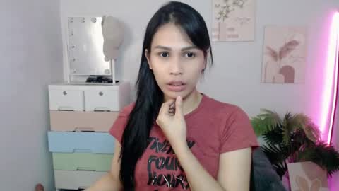 MOMIKHEM online show from 07.12.26