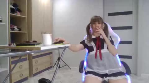 MommmY  online show from 09.17.25