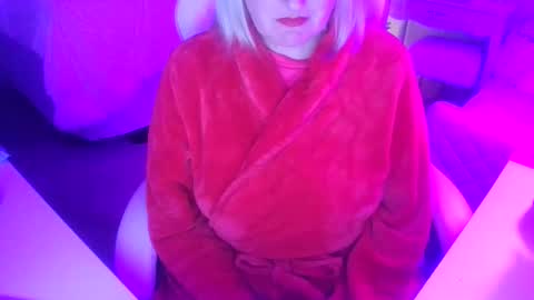Mommy Julia online show from 05.02.26