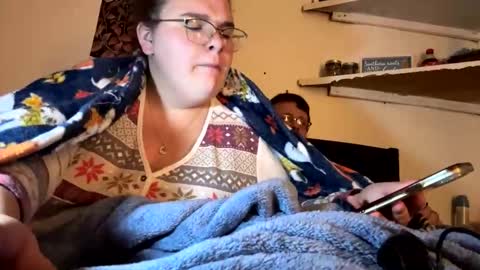 Snapshot of mommyndaddyplaytime chatting on 10.30.25 mommyndaddyplaytime online show from 10.30.25