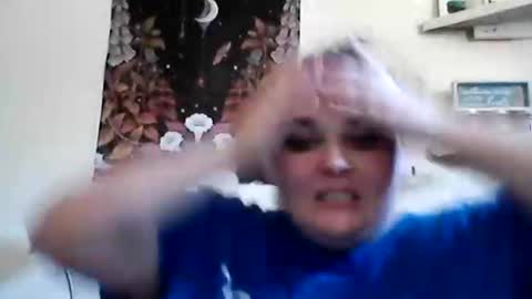 Snapshot of mommyndaddyplaytime chatting on 11.04.25 mommyndaddyplaytime online show from 11.04.25