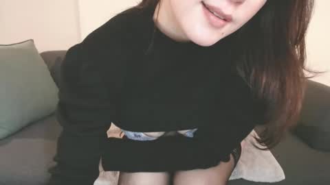 Momo online show from 02.03.25