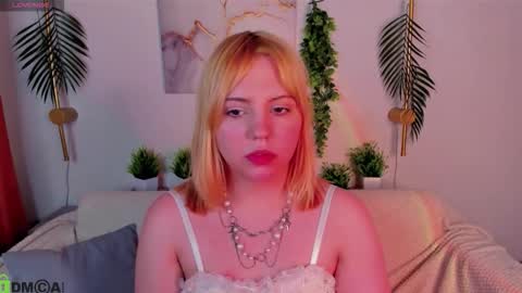 mon1ca_jones online show from 11.12.25