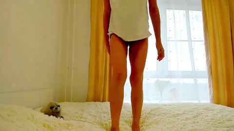 Mona online show from 02.02.25