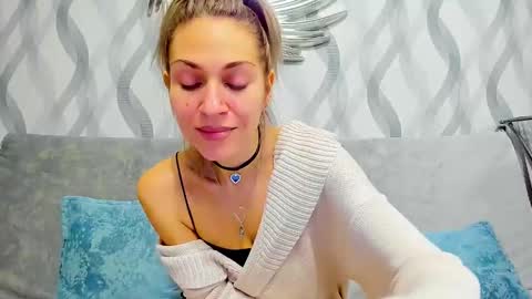 Mona online show from 02.15.25