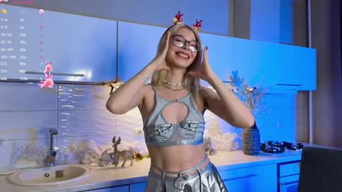 Mona online show from 12.24.24