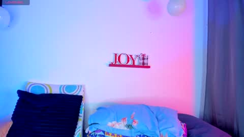 aleja      independent model       online show from 01.13.25