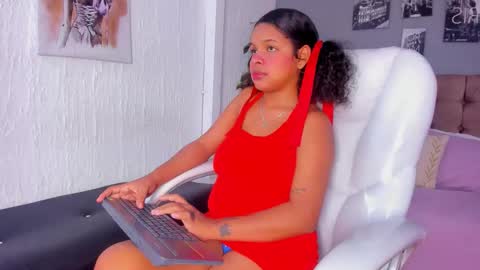 Snapshot of monica_robles_ chatting on 03.28.26 monica_robles_ online show from 03.28.26