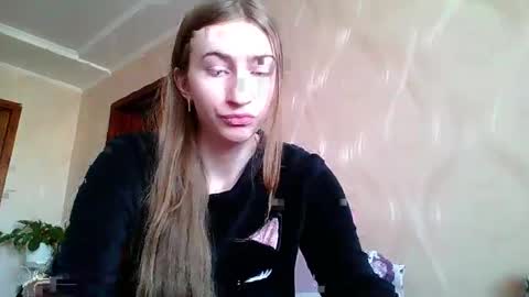 Snapshot of monica_tamayo chatting on 02.17.25 Monica online show from 02.17.25