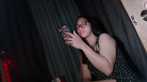 MonicaBravaa online show from 12.16.25