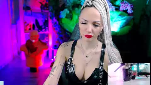 Monika online show from 12.14.25