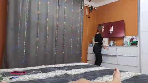 Monica Teddy online show from 10.04.25