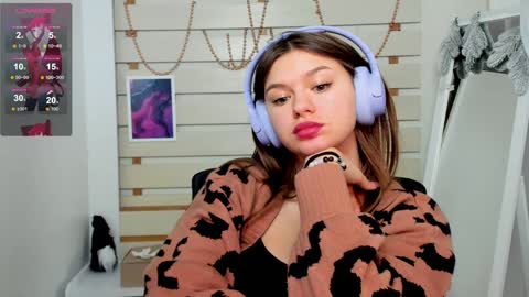 Monika online show from 01.11.25