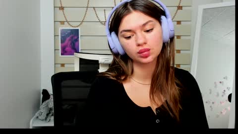 Monika online show from 01.23.25