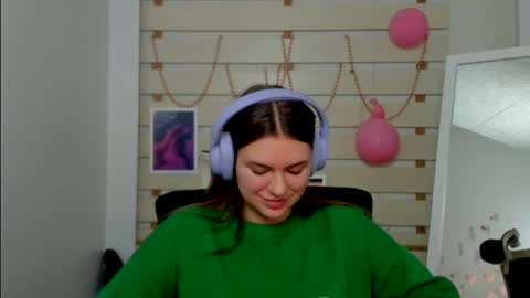 Monika online show from 02.20.25