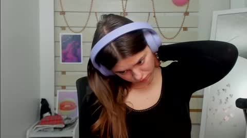 Monika online show from 02.23.25