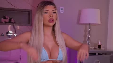 Moni online show from 09.30.25