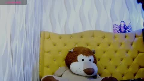 Snapshot of moniquehick chatting on 02.24.25 Monica online show from 02.24.25