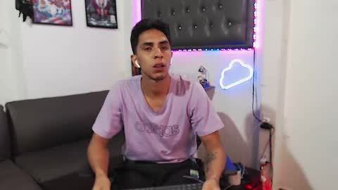 Snapshot of monkey_uchiha77 chatting on 02.07.25 simon dice online show from 02.07.25