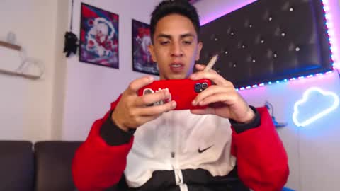 Snapshot of monkey_uchiha77 chatting on 03.07.25 simon dice online show from 03.07.25