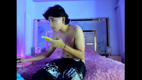 monky_0002 online show from 03.08.26