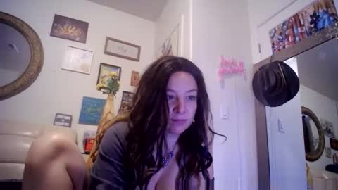 Monroe online show from 11.11.25