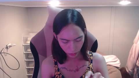 ELYSE A SIMPLE GIRL online show from 01.10.25