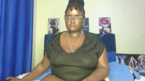 Snapshot of montel22 chatting on 03.12.25 montel22 online show from 03.12.25