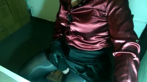 Snapshot of montero81 chatting on 09.10.25 Sabrina online show from 09.10.25