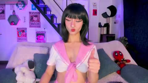 Snapshot of monxslove chatting on 12.16.25 Monxse online show from 12.16.25