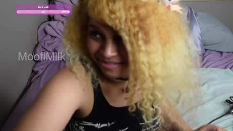 Moofi Milk online show from 01.25.25