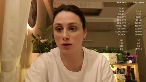 Luna  online show from 01.10.25