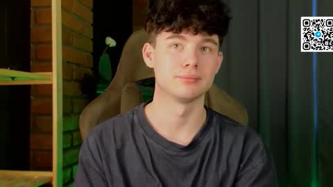 moon_gloww online show from 03.18.26