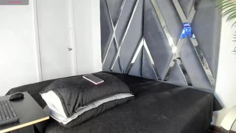 Luna  online show from 09.28.25