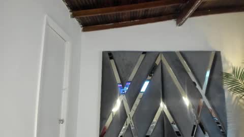 Luna  online show from 11.15.25