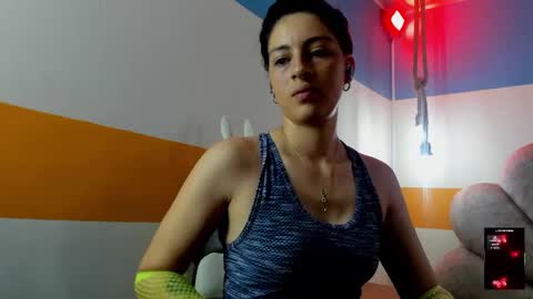 Snapshot of moon_winy chatting on 09.29.25 Winy online show from 09.29.25