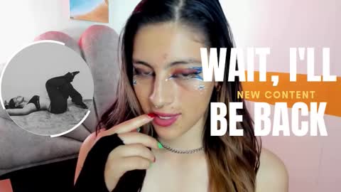 Snapshot of moon_winy chatting on 11.06.25 Winy online show from 11.06.25