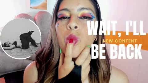 Snapshot of moon_winy chatting on 11.07.25 Winy online show from 11.07.25